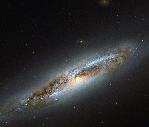 Галактика NGC 4388 в созвездии Девы