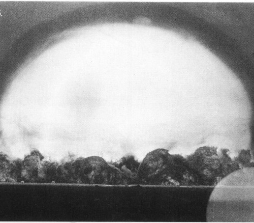 Фотография первого в мире испытания ядерной бомбы