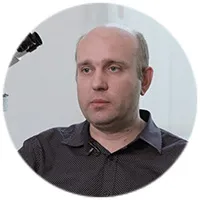 Александр Хаустов