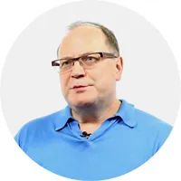 Роман Ефремов