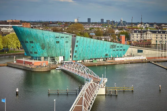 Музей NEMO. Амстердам, Нидерланды