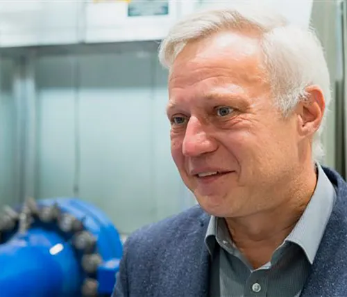 Михаил Спасенных: «Полностью заменить нефть и газ пока нечем»