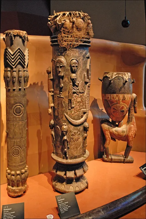 От редакции: Галерея недели: Музей на набережной Бранли в Париже