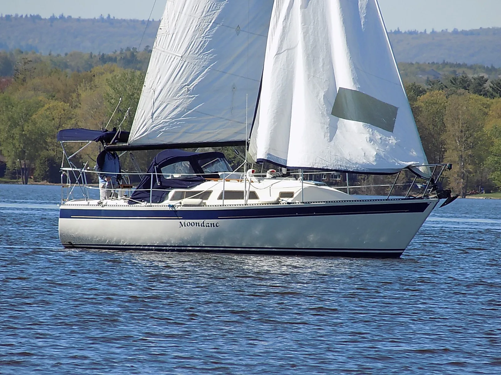 Корпуса яхт, лодок и каяков делают в основном из стеклопластиков // Wikipedia Commons