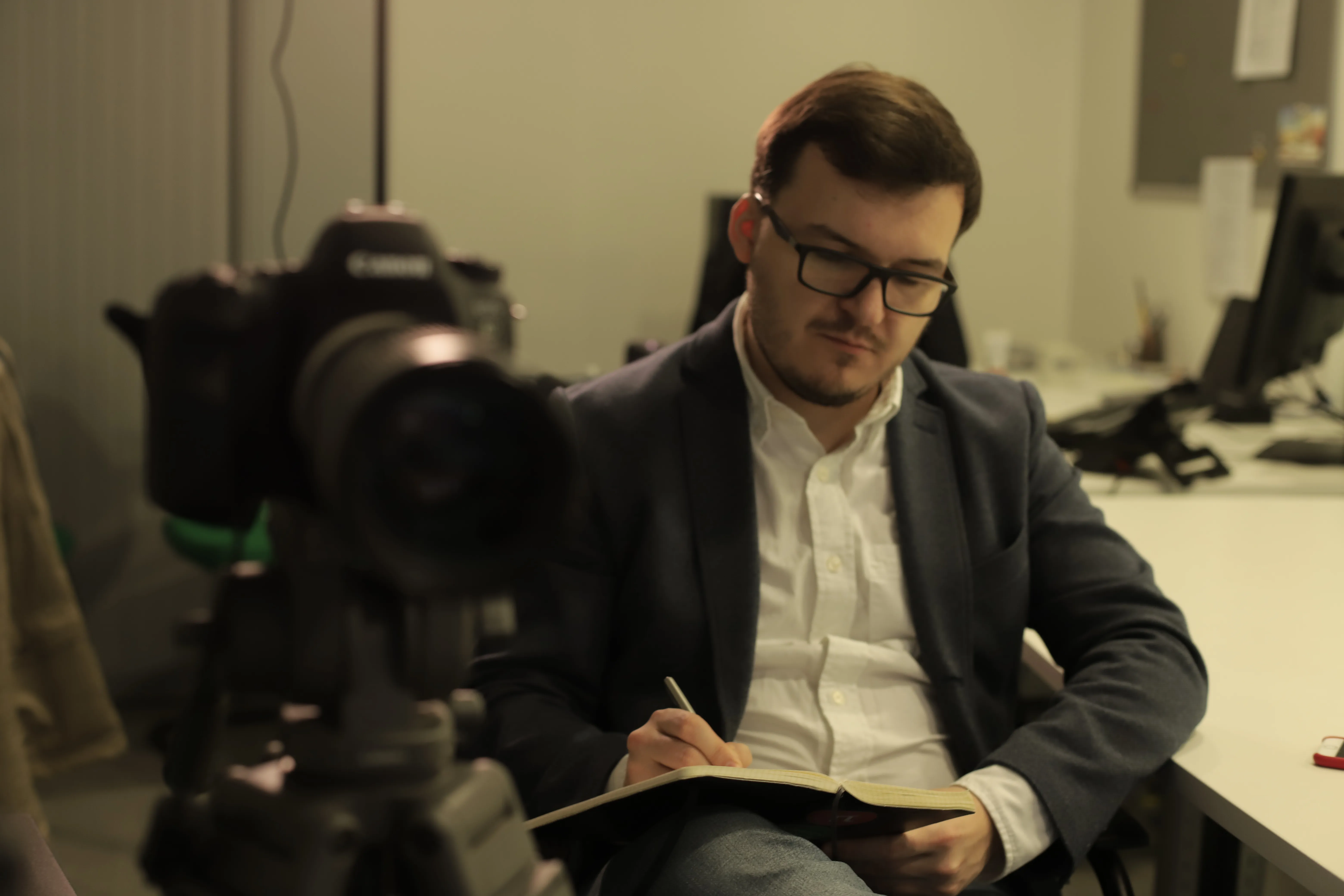 Издатель ПостНауки Ивар Максутов во время поездки в Лондон, 2017 год.