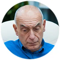 Александр Карпов