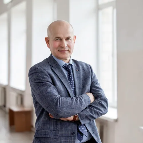 Владимир Макаров