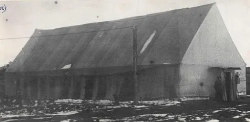 Палатка Лаборатории №2 в деревне Щукино. 1943