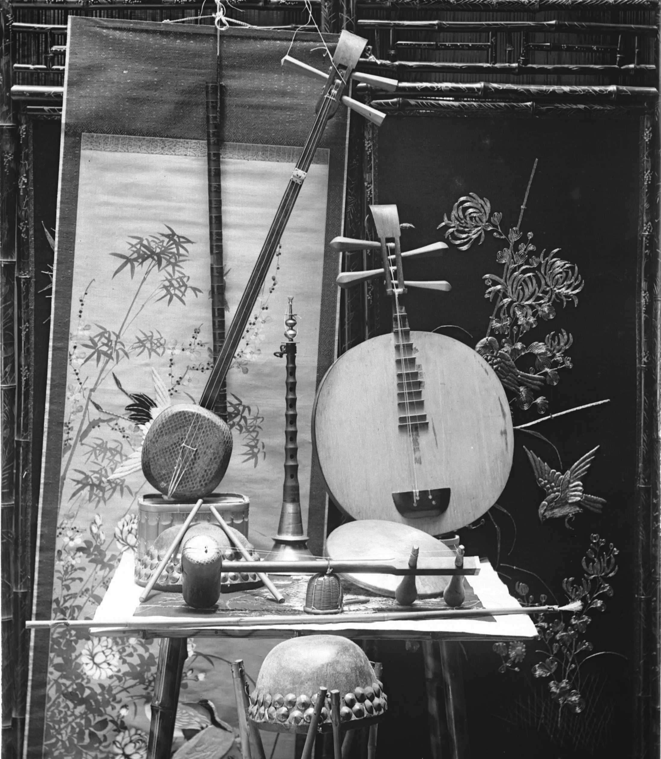 Традиционные музыкальные инструменты / C. C. Pierce