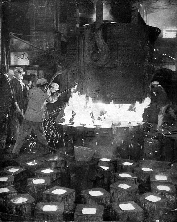 Перевыполнение плана по выплавке стали во времена «большого скачка» // wikimedia.org