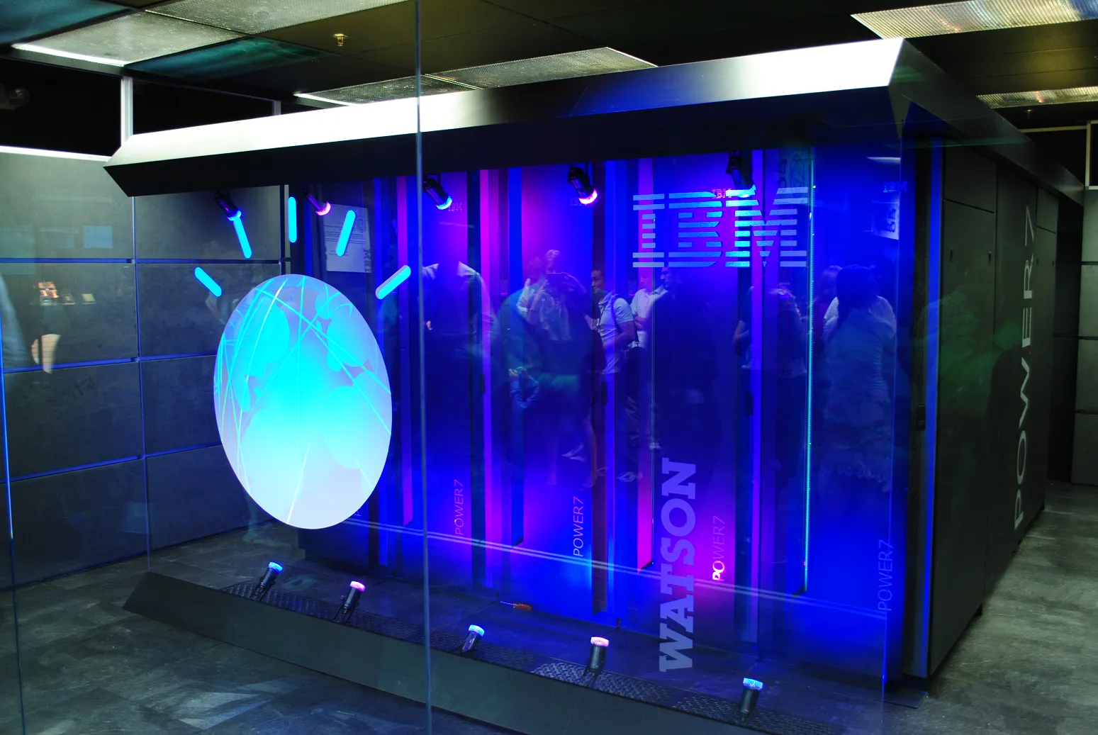 Суперкомпьютер IBM Watson 2011 года
